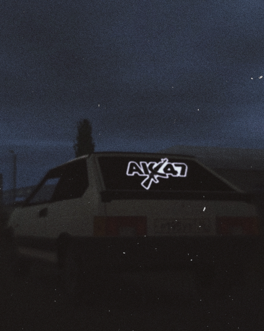 🌃 восьмёрка с наклейкой «АК-47»